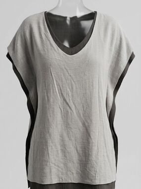 Coco + Carmen Light Gray V-Neck Tunic with Dark Trim L/XL lagenlook quiet luxury